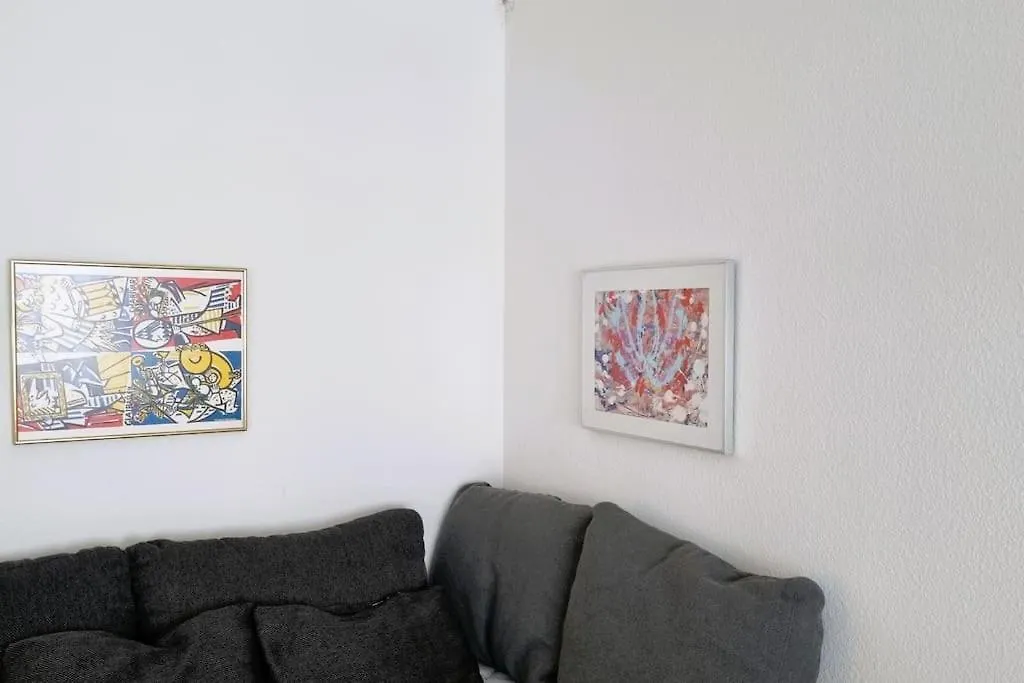 Close To Rhein With Balconies Free Parking location